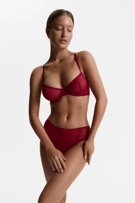 Basic бордо с классическими бразильяно